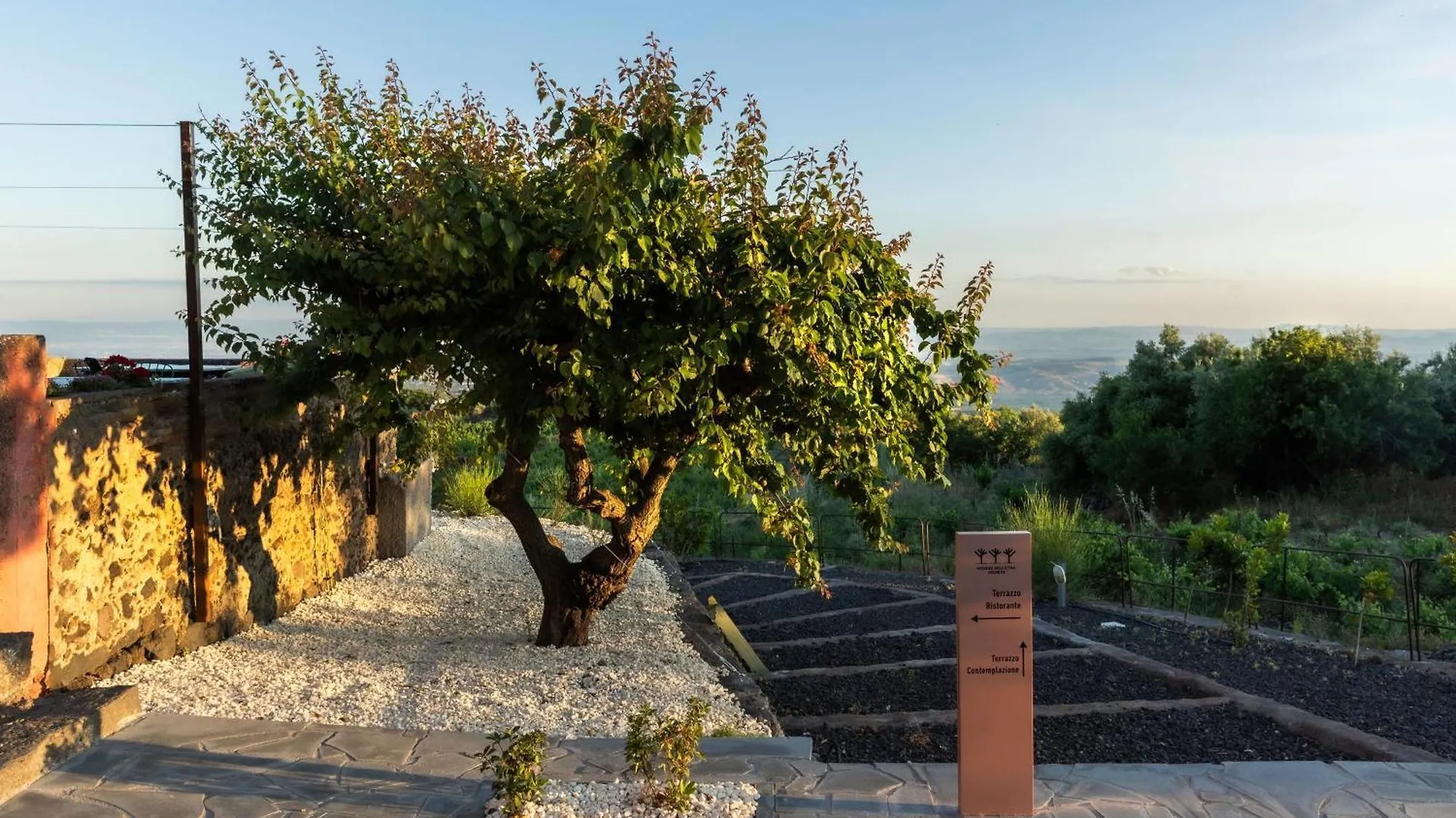 Podere Dell'Etna Segreta - Essential Nature Hotel & Glamping Biancavilla Resort